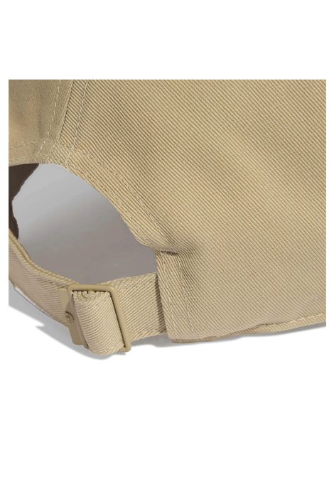 Cappello Adidas Originals Everyday Icons Tonal Metal Trefoil Beige Unisex ADIDAS ORIGINALS | Cappelli | KE4656-